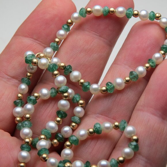 14k Gold Green Aventurine & Cultured pearl Necklace - Picture 2 of 3